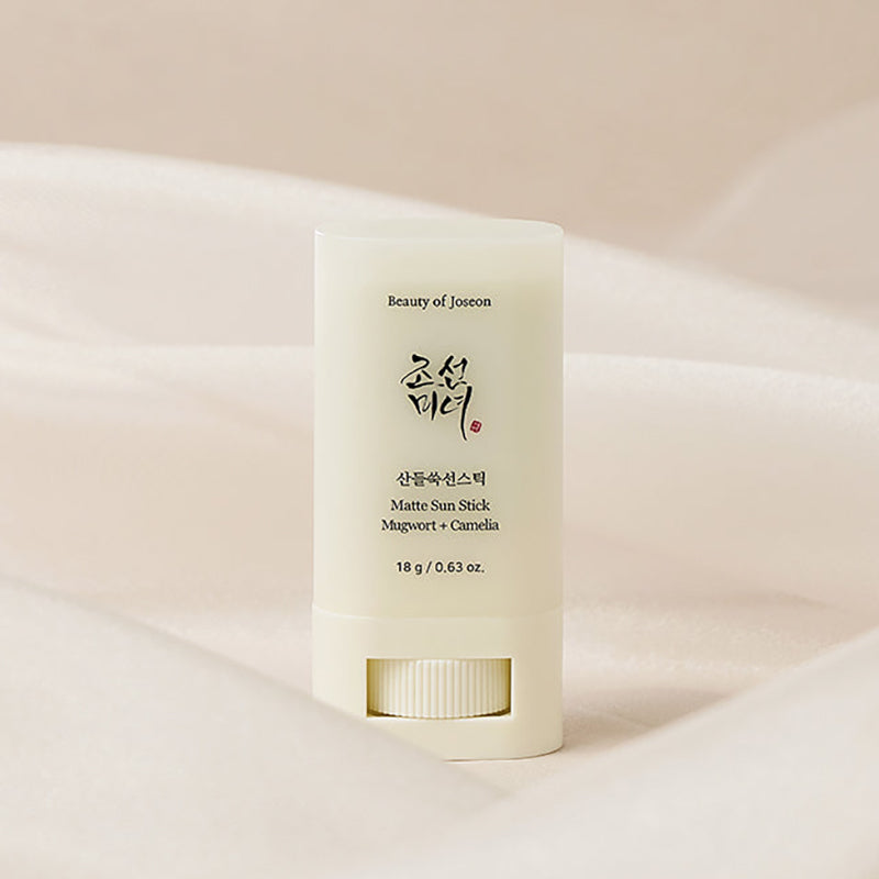 Matte Sun Stick: Mugwort + Camelia SPF50 PA++++